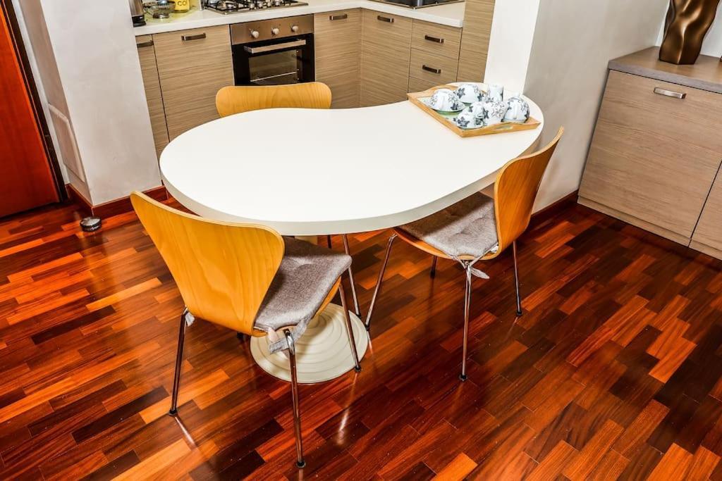 Prestigioso Appartamento Di 70Mq Vicino Milano Legnano Exterior foto