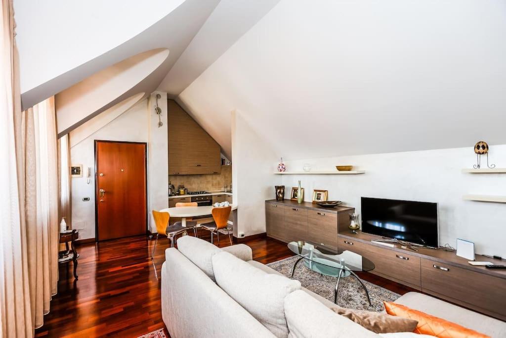 Prestigioso Appartamento Di 70Mq Vicino Milano Legnano Exterior foto